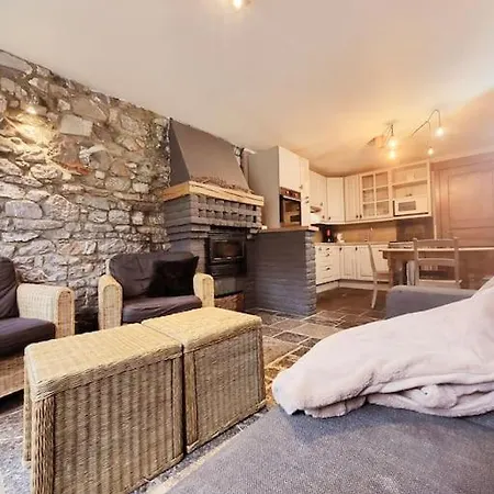 La Chouette By Out & * Couvin